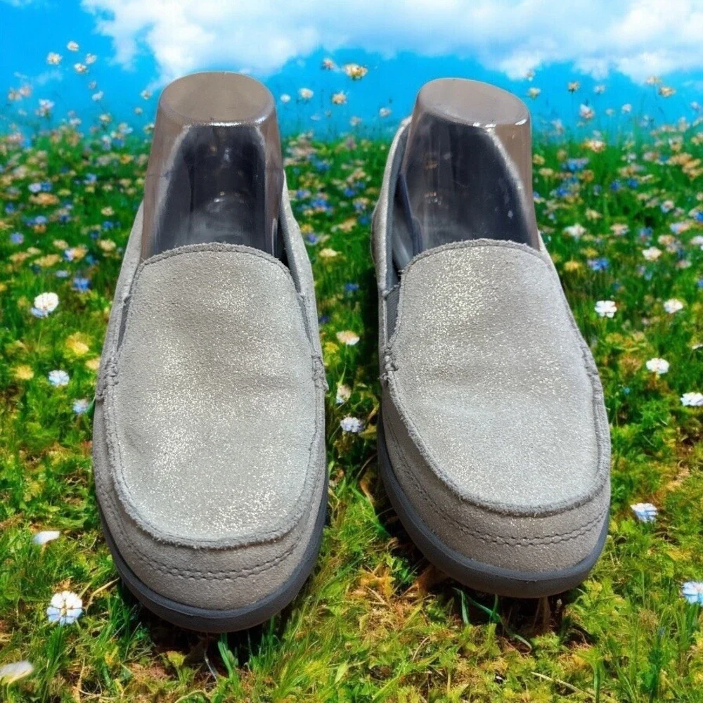 CROCS see pictures